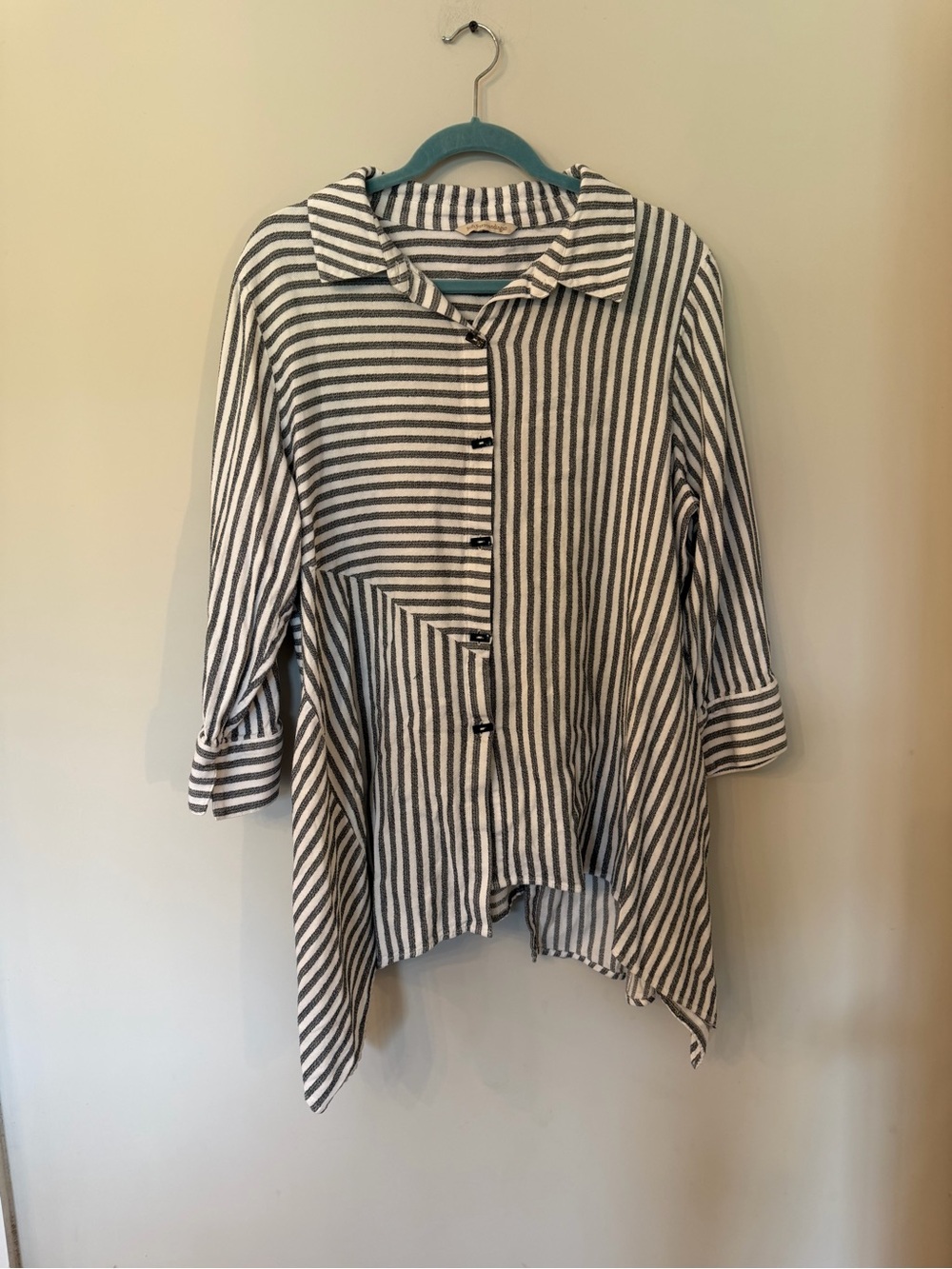 Mixed stripe asymmetrical button detail top size 1XL